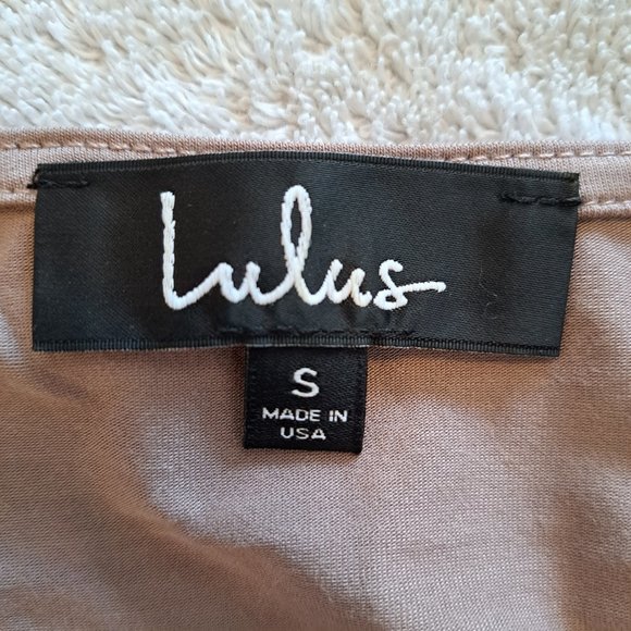 Lulu's Glory of Love Taupe Shift Dress with Open Sleeves Size Small - Picture 7 of 7